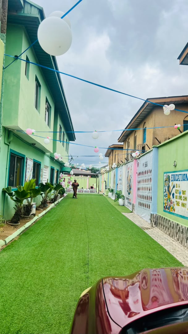 Haggai Zuriel Schools gallery photo