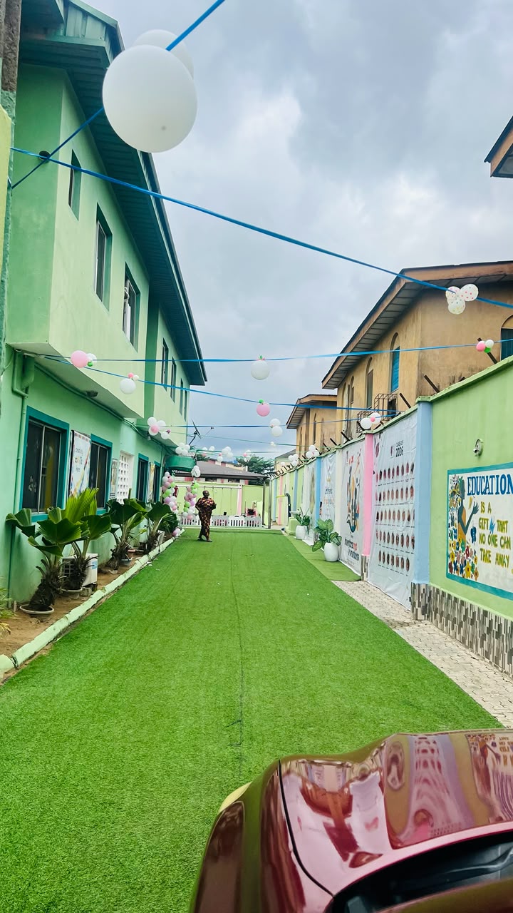 Haggai Zuriel Schools gallery photo